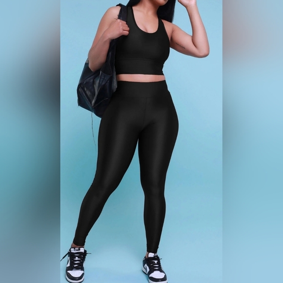 #062 Swank A Posh Cropped Athletic Set - Black - Picture 3 of 9